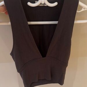 Aritzia Black V-Neck Crop Top